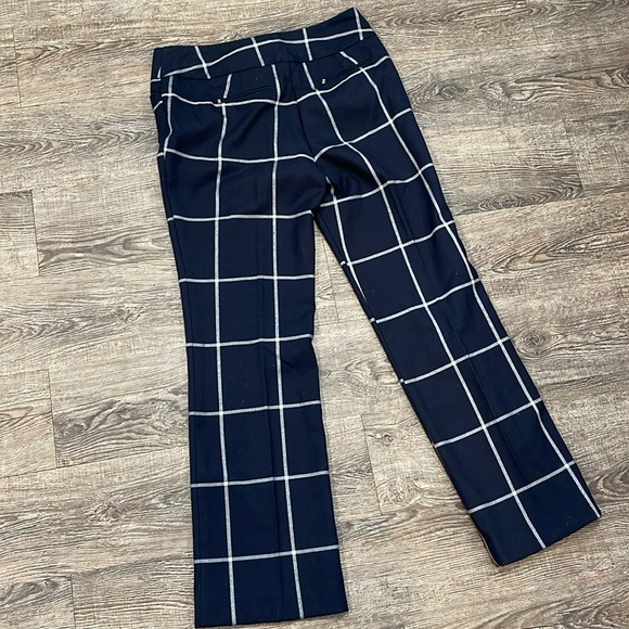 Worthington, black and white striped work trouser size 2 petite - Picture 2 of 3